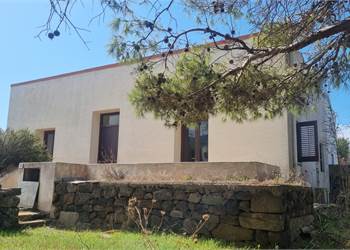 SPLENDIDO DAMMUSO CON GIARDINO